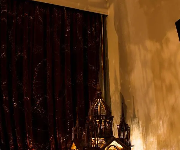 Dharma Luxury & * Serres