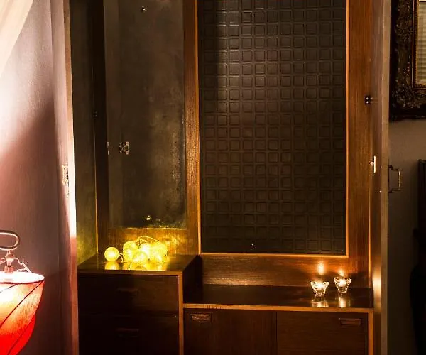 Dharma Luxury & * Serres